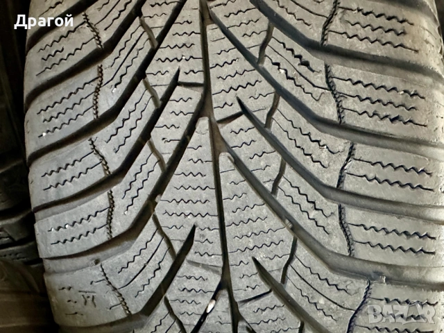 Зимни Kumho 205/60/16, DOT 2022, снимка 2 - Гуми и джанти - 54131716