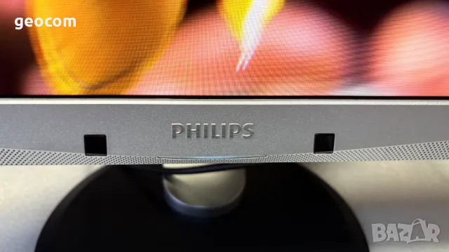 24" PHILIPS 241P4 Full HD монитор (1920x1080,4ms,D-SUB,DVI-D,DP,Camera,Speakers), снимка 9 - Монитори - 49474485