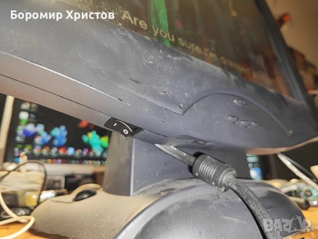 Монитор с тъчскрийн 3M MicroTouch ПЕРФЕКТЕН, снимка 3 - Монитори - 52327094