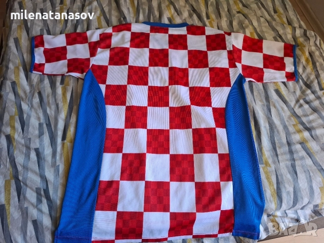 Футболна фланелка на ХЪРВАТИЯ., снимка 2 - Спортни дрехи, екипи - 51806171
