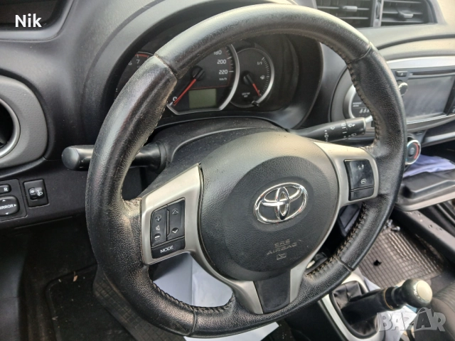 Волан за Toyota Yaris 2015 г, снимка 3 - Части - 52644521