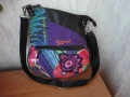 Desigual/дамска чанта, снимка 1
