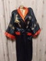 Сатенен халат с две лица черно и червено бродерия дракон , снимка 3