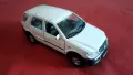 MERCEDES-BENZ M-CLASS ML320 Welly - Мащаб 1:32, снимка 5