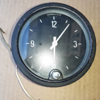Стар автомобилен часовник за стар автомобил, снимка 1 - Антикварни и старинни предмети - 45131543