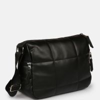 Удобна и практична дамска мека чанта с дълга дръжка 22х14см, снимка 4 - Чанти - 45763274