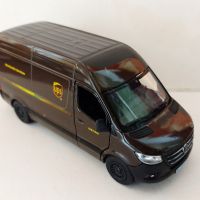 Mercedes-Benz Sprinter UPS Edition Delivery Van 1:48 , снимка 6 - Колекции - 42999675