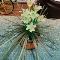 Светещо декоративно цвете в саксия, снимка 1 - Изкуствени цветя - 45270247