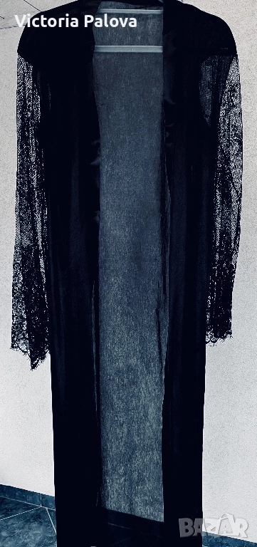 Елегантен черен шифонов пеньоар с дантелени ръкави, снимка 1