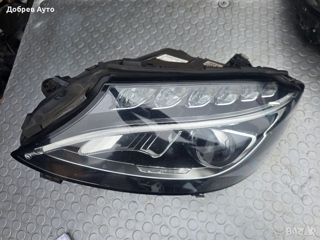 Ляв LED фар за Mercedes C - Class W205 , снимка 1