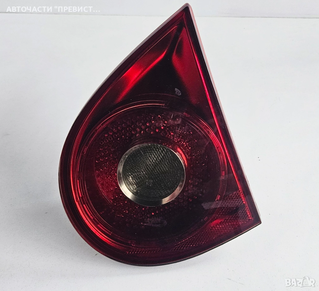 Десен Стоп Багажник Фолксваген Голф 5 VW Golf 5, снимка 1