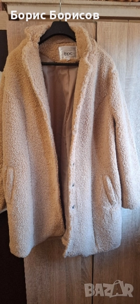 Дамско пухесто палто , снимка 1