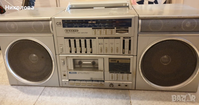 Продавам касетофон SANYO C5, работещ, за профилактика , снимка 1