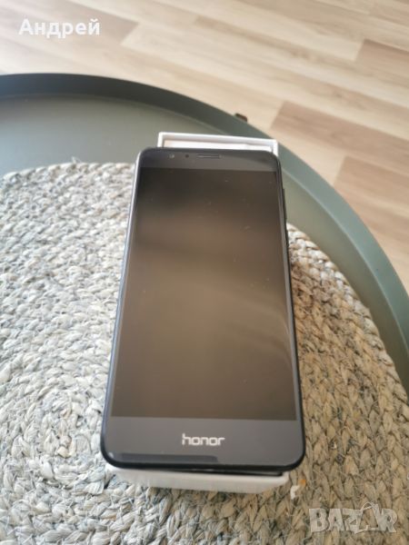 Honor 8 4/32Gb перфектен, снимка 1