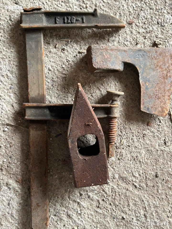 Чук брадва и стяга , снимка 1