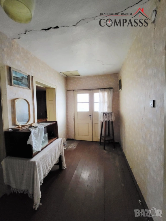 Къща с двор, с. Преселенци, Общ. Ген. Тошево - 40000евро!, снимка 1