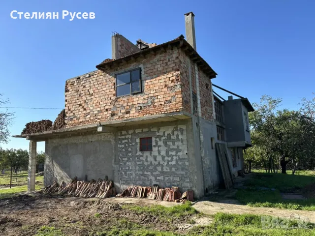 интересна къща 132кв / парцел 1643 кв / в с. Калипетрово, ул. ”ВИТ” 10, в края на селото до клетката, снимка 13 - Къщи - 47717024