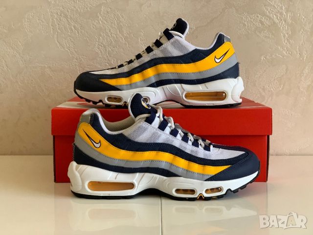 Оригинални мъжки маратонки Nike Air Max 95 Michigan | 43 номер, снимка 1 - Маратонки - 46318403