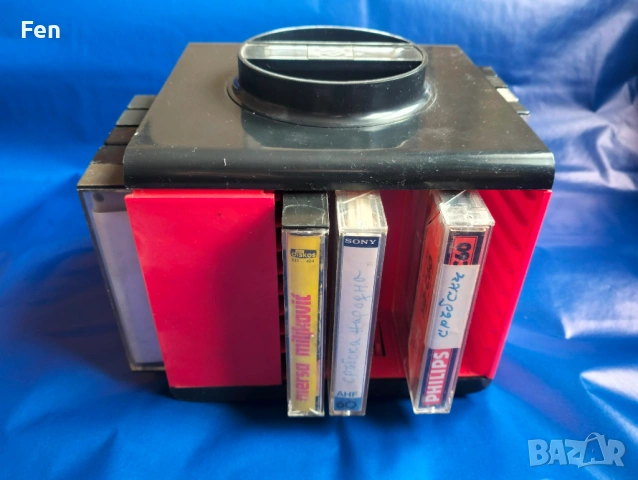 Аудио касетки и органайзер