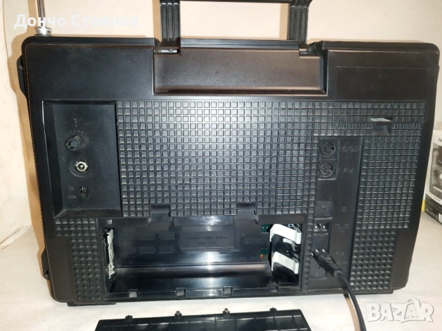 Радио Grundig 1400 Satellit Professional, снимка 7 - Радиокасетофони, транзистори - 53522061