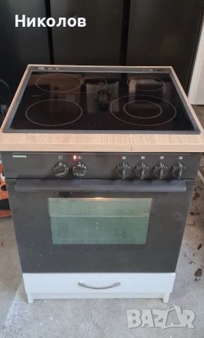 Свободностояща печка Siemens с керамични котлони 
