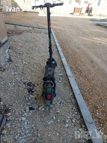 Продавам електрическа тротинетка Ламборджини Аlext за ремонт или части.