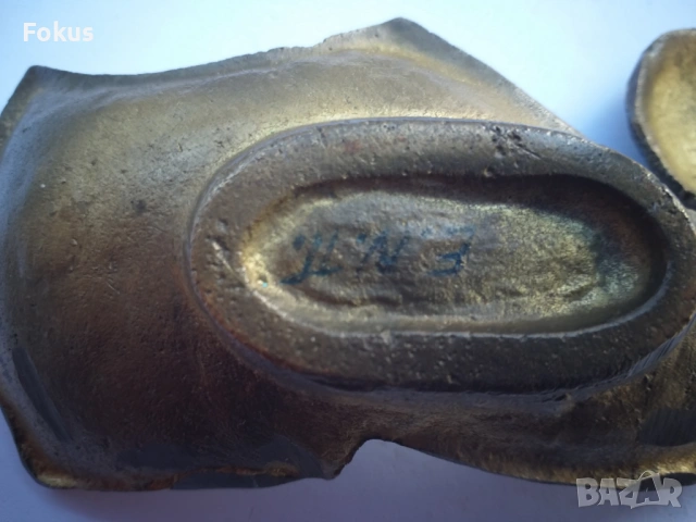 ПЕПЕЛНИК БРОНЗ МЕСИНГ ГРАВЮРА МАРКИРОВКА, снимка 4 - Антикварни и старинни предмети - 53524782