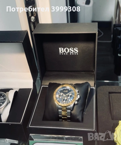 Луксозен мъжки часовник BOSS Hugo Boss – Син циферблат, златист безел, хронограф