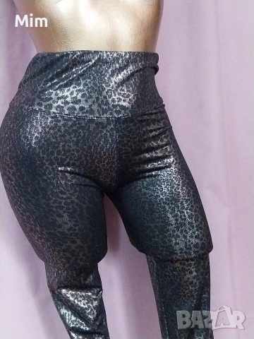 S Черен еластичен клин змийски принт в златист  отблясък , снимка 3 - Клинове - 54085941
