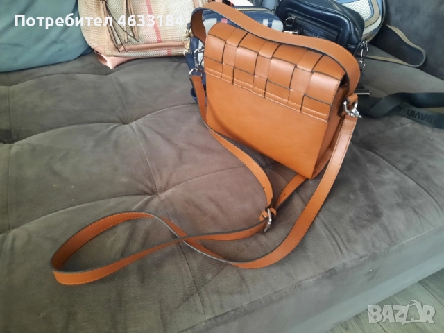 Дамска чанта, снимка 3 - Чанти - 52182723