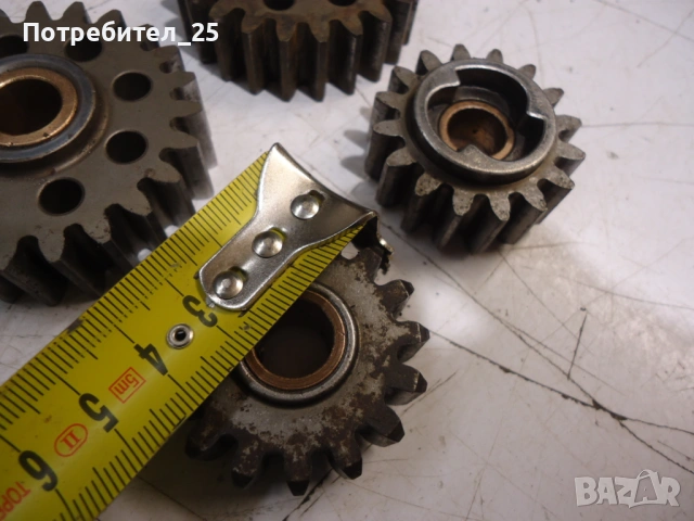 Комплект зъбни колела от косачка, снимка 4 - Резервни части за машини - 53422608