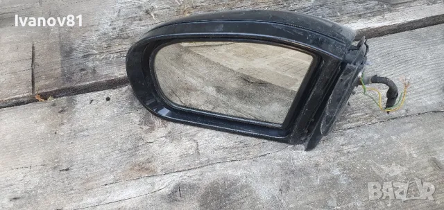 Ляво огледало за мерцедес ц класа в203  Mercedes c w203 left mirrors Auto Folding, снимка 1 - Части - 46942405