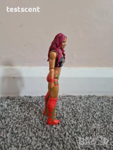 Екшън фигура WWE Sasha Banks Саша Банкс играчка Elite Series Mattel figure Mercedes Mone, снимка 8 - Колекции - 48747460