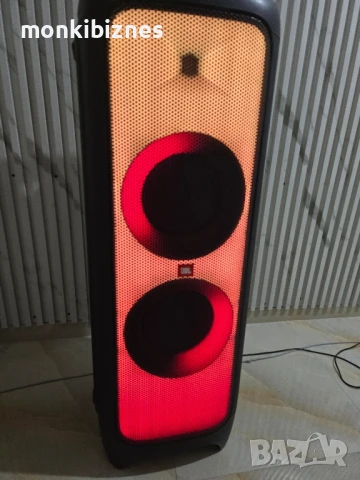 Аудио система JBL Partybox 1000 ,1100W , снимка 1