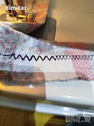 Метална шевна машина BERNETTE 812, снимка 10 - Шевни машини - 53898731