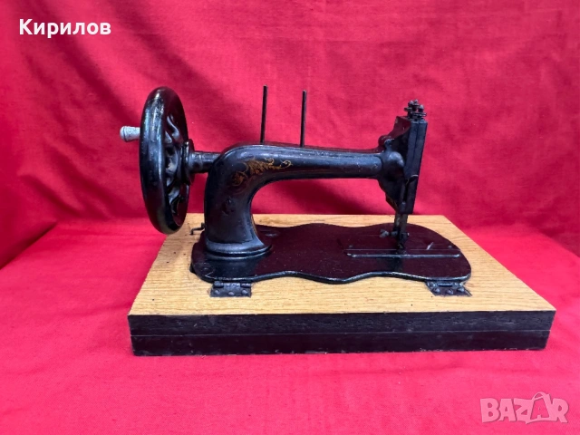 Стара Шевна машина Сингер., снимка 7 - Антикварни и старинни предмети - 53512290