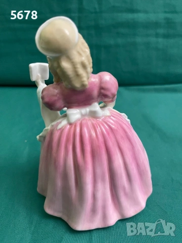 Порцеланова фигурка Royal Doulton, снимка 3 - Колекции - 53540116