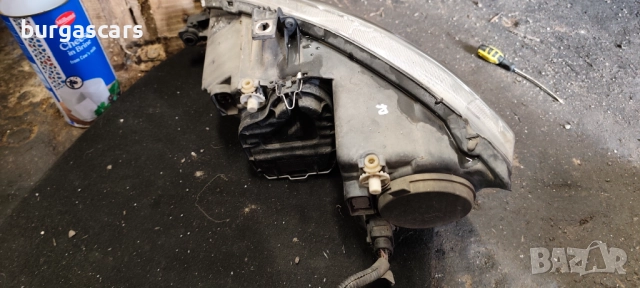 Фар десен Seat Leon II 2008г - 120лв, снимка 2 - Части - 52652905