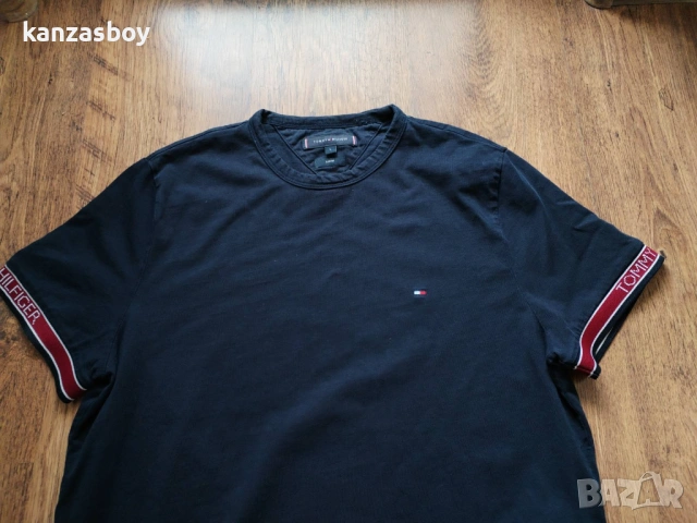 Tommy Hilfiger - страхотна мъжка тениска L, снимка 3 - Тениски - 53864609