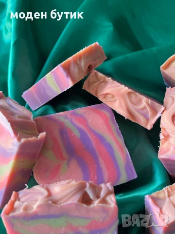 Луксозен ръчно изработен сапун - - Твърд сапун с коприна Вдъхновен от смирна и тонка, снимка 2 - Козметика за тяло - 51063411