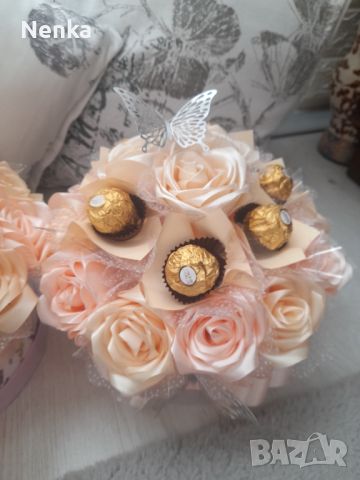 Кутии със сатенени рози и бонбони , снимка 6 - Декорация за дома - 45723776