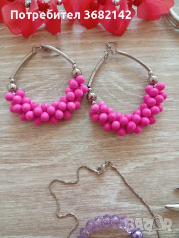 продавам дамски бижута , снимка 10 - Колиета, медальони, синджири - 51368300