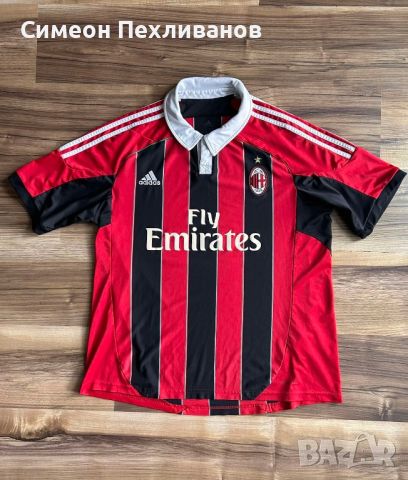Оригинална тениска на Милан от сезон 2012-2013г. Перфектно състояние., снимка 1