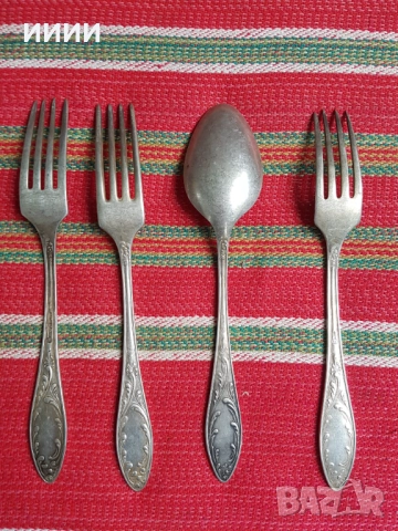 Посребрени прибори , снимка 2 - Антикварни и старинни предмети - 52351561
