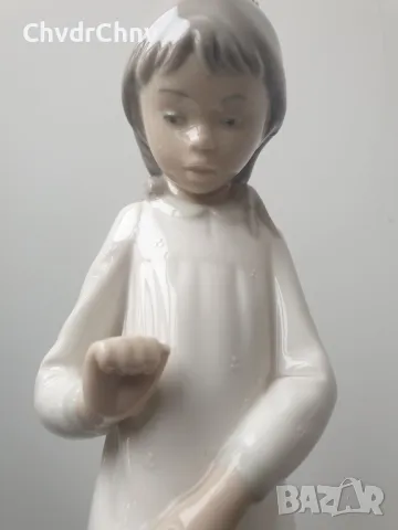 НАО ЛАДРО испанска порцеланова фигура на момиче с кученце/NAO Lladro статуетка 26см, снимка 6 - Колекции - 47107798