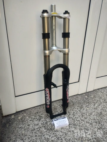 Вилка двукоронна 26"