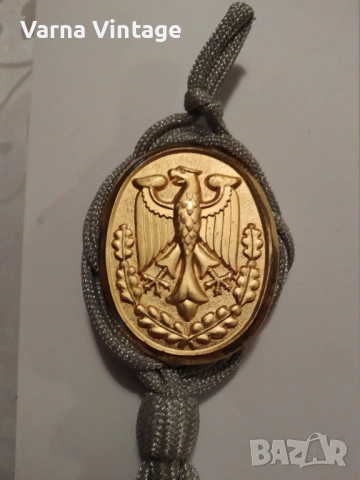 Награден шнур за отличная стрелба Бундесвер Германия., снимка 2 - Антикварни и старинни предмети - 53857886