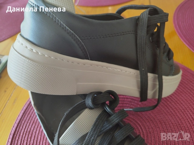 продавам ежедневни обувки, снимка 4 - Дамски ежедневни обувки - 53778049