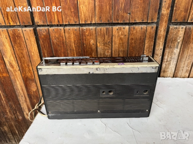 Радио касетофон telefunken , снимка 2 - Радиокасетофони, транзистори - 51550593