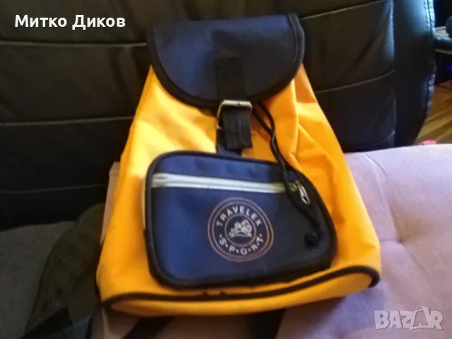 Малка компактна раничка Травелер Спорт маркова 28х23х11см